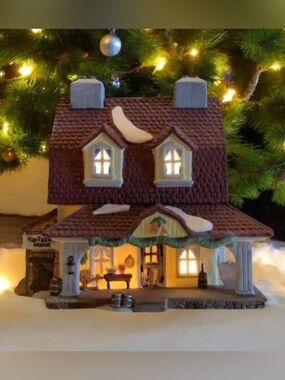 RETIRED Department 56 Sleepy Hollow Van Tassel Manor Lighted House